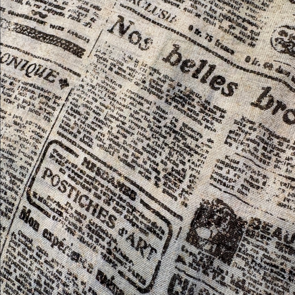 Vintage Newspaper Print Scarf - Picture 3 of 8